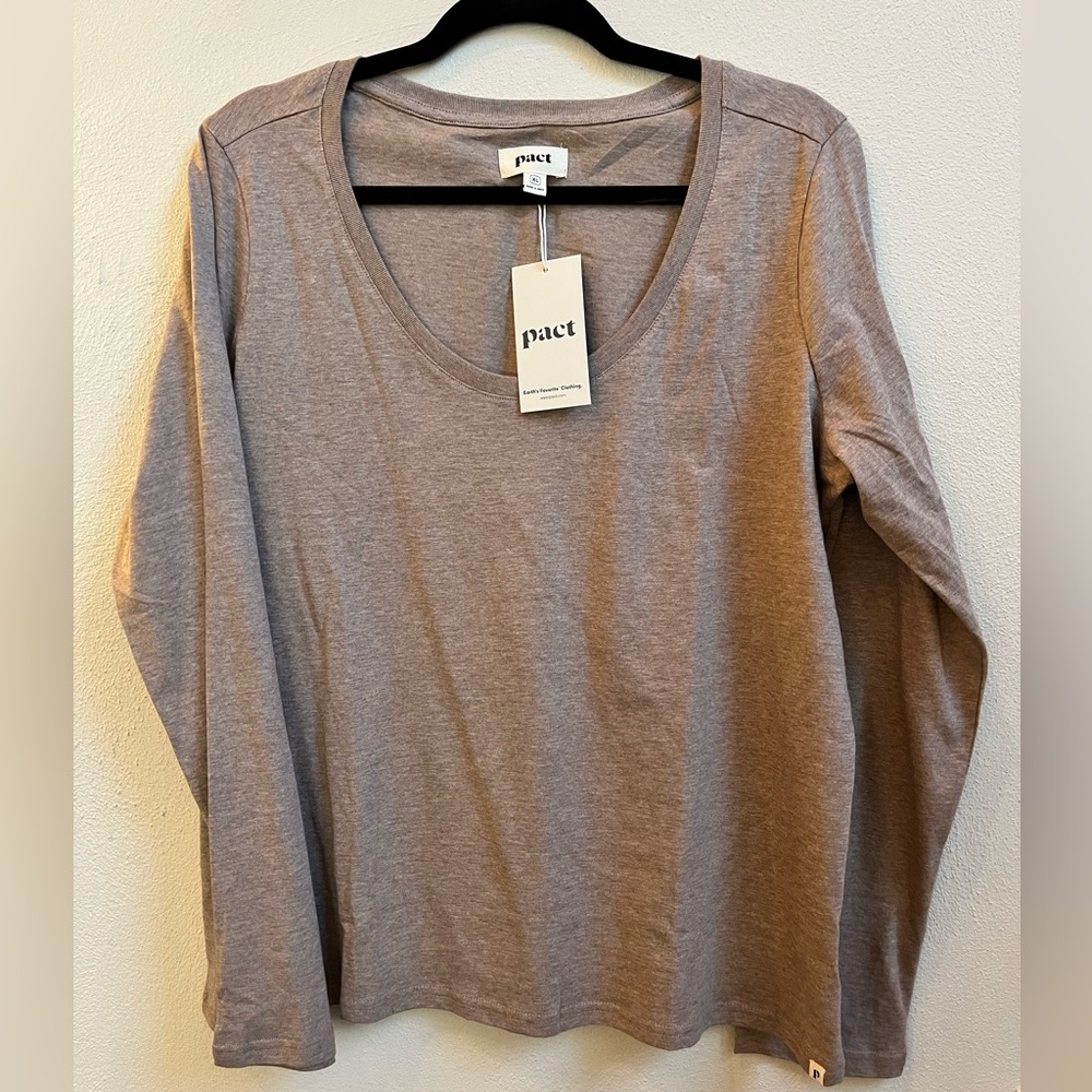 Pact Women's Long Sleeve Top in Soft Gray